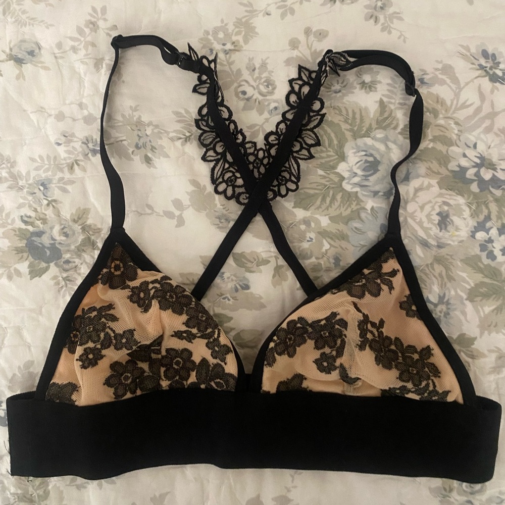 PINK Victoria's Secret Black and Tan Lace Bralette